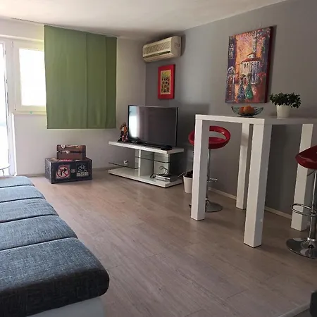 Appartement Poolincluded - Apartment Nola *
