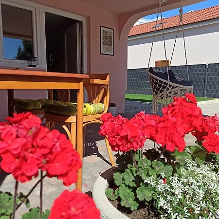 Poolincluded - Apartment Nola Zadar